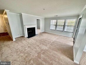 14154 Cuddy Loop in Woodbridge, VA - Building Photo - Building Photo