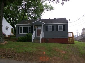 1142 W Bank St in Winston-Salem, NC - Building Photo