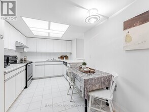 20-820 Baif Blvd in Richmond Hill, ON - Building Photo - Building Photo
