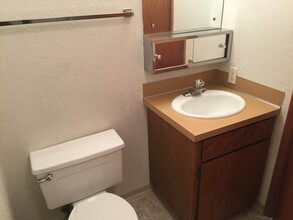 2005 NE Terre View Dr, Unit A3 in Pullman, WA - Foto de edificio - Building Photo