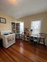 2 Gilson Ter, Unit 2 in Somerville, MA - Foto de edificio - Building Photo