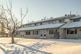 3639-3693 Mill Woods Road East NW in Edmonton, AB - Building Photo