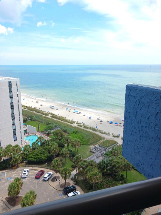 2001 S Ocean Blvd in Myrtle Beach, SC - Building Photo