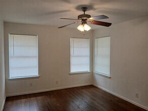 4918 Rockport Dr in Dallas, TX - Building Photo - Building Photo