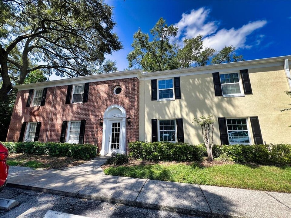 13824 Orange Sunset Dr in Tampa, FL - Building Photo
