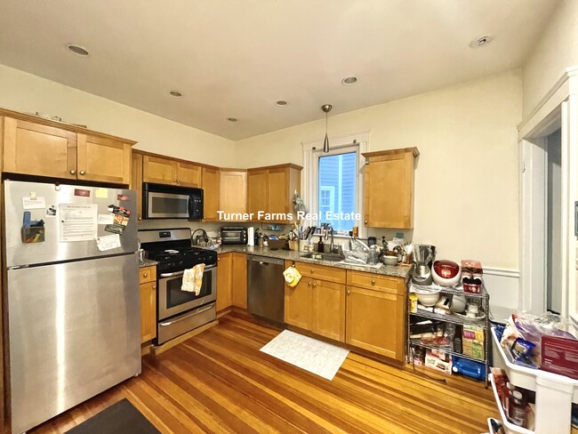 14 Edison Grn, Unit 1 in Boston, MA - Building Photo - Building Photo