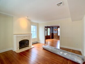 7 Brooks Ave in Newport, RI - Building Photo - Building Photo