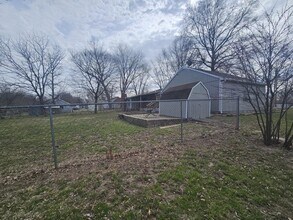 1422 High St in Baldwin City, KS - Building Photo - Building Photo