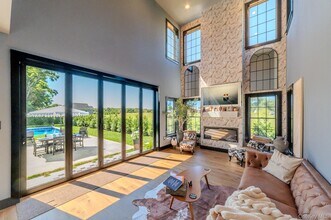 70 Arshamomaque Ave in Southold, NY - Building Photo - Building Photo