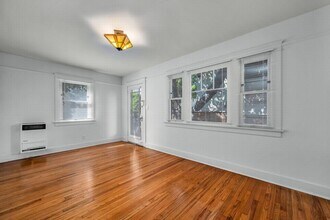 660 Ocean Park Blvd in Santa Monica, CA - Building Photo - Building Photo