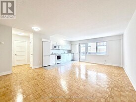 95 Lawton Blvd in Toronto, ON - Building Photo