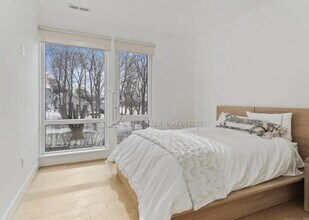 904 Quinnipiac Ct in New Haven, CT - Building Photo - Building Photo