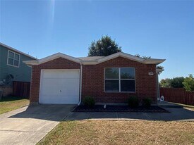 244 Ariel Ln in Wilmer, TX - Building Photo