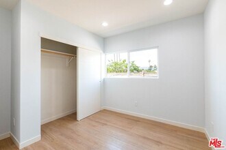 758 N Ridgewood Pl in Los Angeles, CA - Building Photo - Building Photo