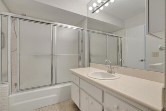 1770 E Las Olas Blvd, Unit LAS OLAS in Fort Lauderdale, FL - Building Photo - Building Photo