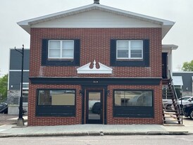 415 1/2 1st N St, Unit 519 in New Ulm, MN - Building Photo