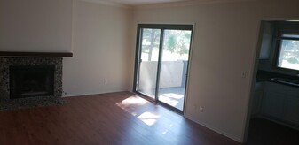 6716 Clybourn Ave in North Hollywood, CA - Building Photo - Building Photo