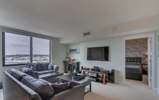 2451 Midtown Ave, Unit 1517 in Alexandria, VA - Building Photo