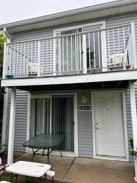 property at 479 Meadow Green Ln