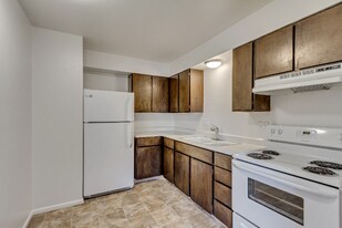 2519 S 300 E, Unit Apt 2 in Salt Lake City, UT - Building Photo