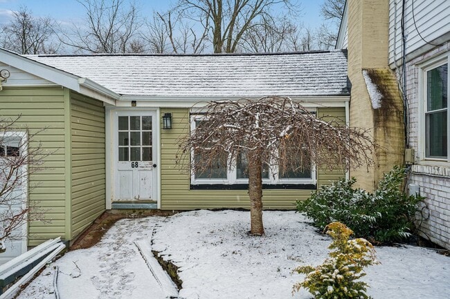 68 Valley Rd in Hillsborough Township, NJ - Building Photo - Building Photo