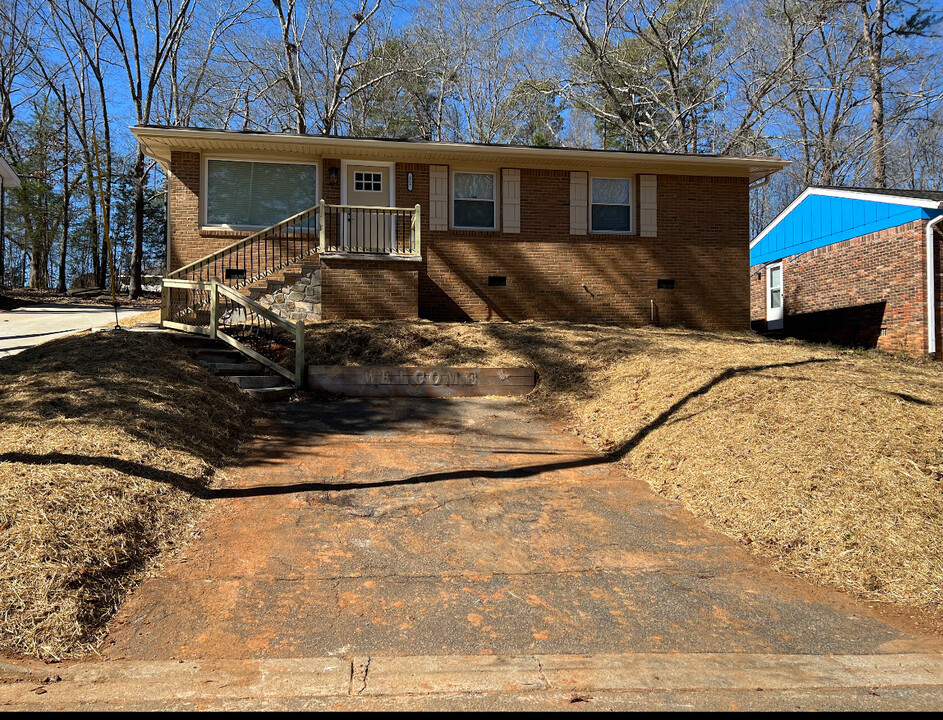 207 Herbert St in Spartanburg, SC - Building Photo