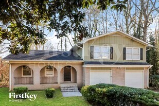 3862 Herren Dr SW in Smyrna, GA - Building Photo