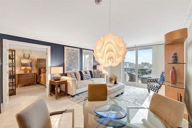 property at 336 N Birch Rd