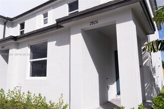 27651-27155 SW 155th Ct in Miami, FL - Building Photo - Building Photo