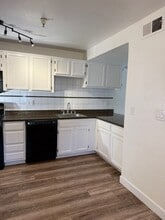 146 Golden Gate Cir in Napa, CA - Building Photo - Building Photo