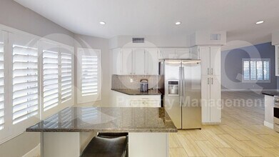 6041 E Sierra Morena St in Mesa, AZ - Building Photo - Building Photo