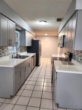 2033 Quintilis Ct in Deltona, FL - Foto de edificio - Building Photo