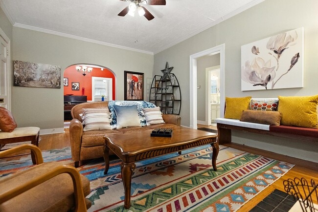 property at 1733 Myrtle St