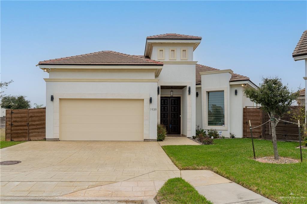 1939 S 48th Ln in McAllen, TX - Building Photo