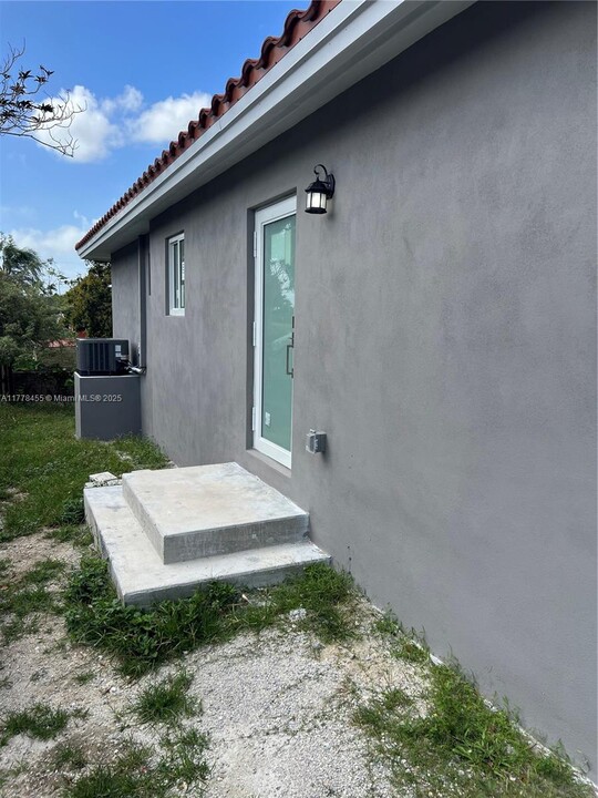 12030 SW 184th St in Miami, FL - Building Photo