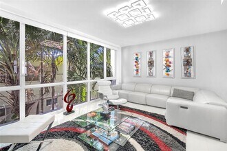 1000 99th St in Bay Harbor Islands, FL - Building Photo - Building Photo