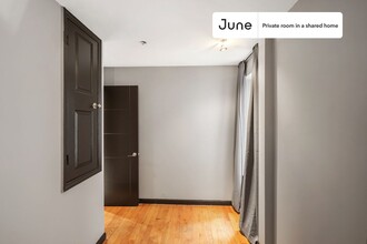 Private bedroom in 4 bed/1 bath Home in New York, NY - Building Photo - Building Photo