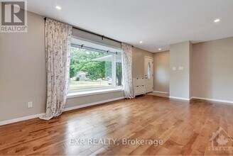 25 Epworth Ave in Ottawa, ON - Building Photo - Building Photo