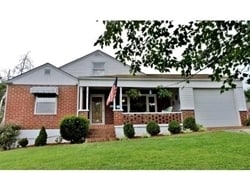 918 Harding Ave, Unit A in Johnson City, TN - Building Photo - Building Photo
