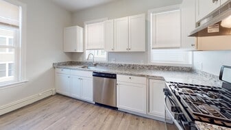 106 Boston Ave in Medford, MA - Building Photo