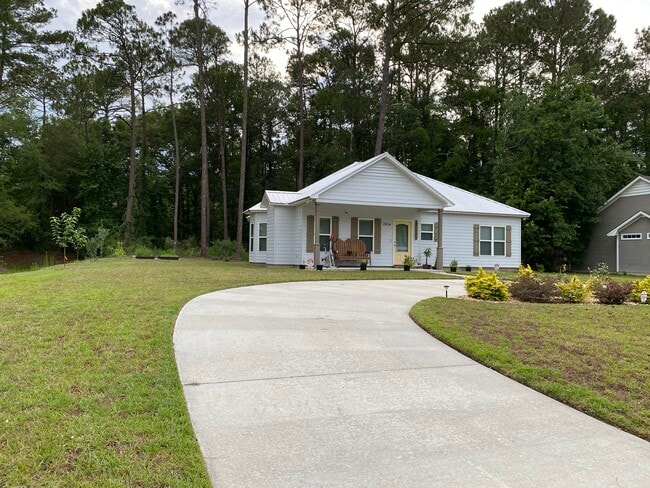 property at 2814 Melrose Dr
