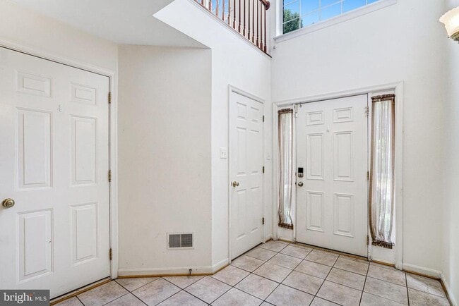 8408 Jovin Cir in Springfield, VA - Building Photo - Building Photo