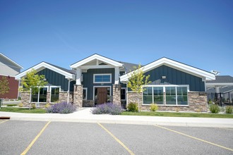 Sundance at Baxter Meadows in Bozeman, MT - Building Photo - Building Photo