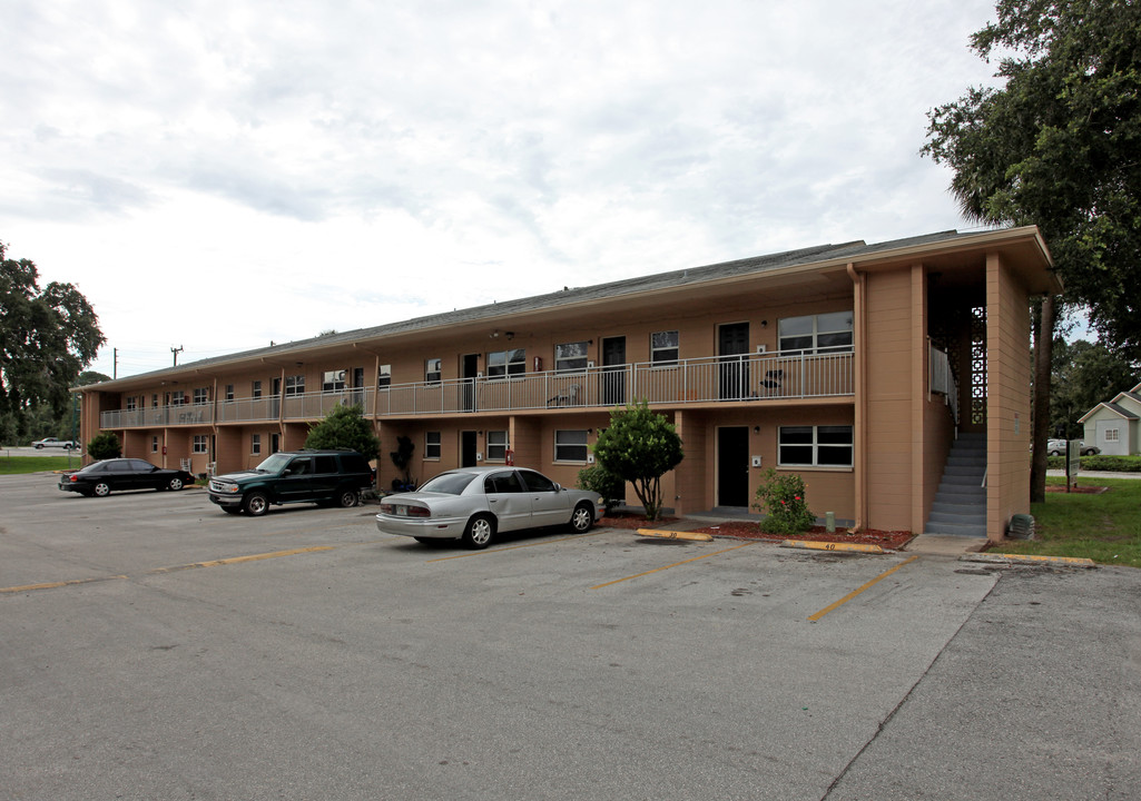 Palm Tree Apartments in Sanford, FL - Building Photo