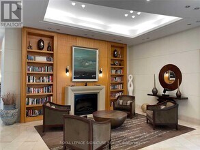 509 Beecroft Rd in Toronto, ON - Building Photo - Building Photo