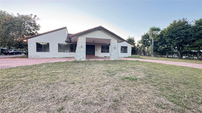 16220 SW 173rd Ave in Miami, FL - Building Photo - Building Photo