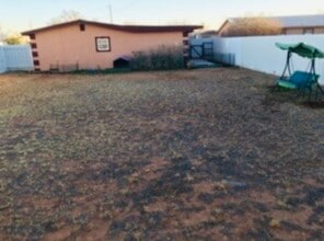 304 SE 2nd St in Andrews, TX - Building Photo - Building Photo