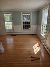 132 Lawrence Rd, Unit Accessory apartment in Salem, NH - Foto de edificio - Building Photo