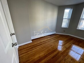 65 Shawmut St, Unit 2 in Chelsea, MA - Foto de edificio - Building Photo