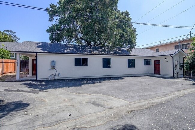 property at 2121-2123 Glenada Ave
